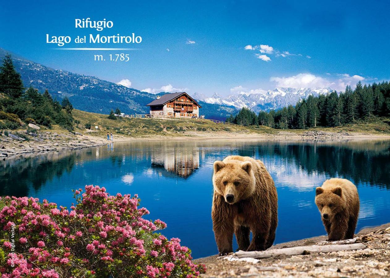 Rifugio Al Lago Del Mortirolo In Inverno Raggiungibile Solo A Piedi Monno Eksteriør billede
